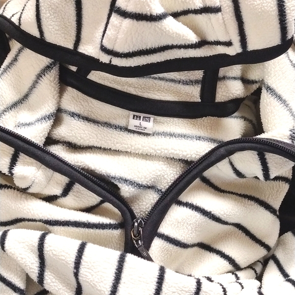 Uniqlo Striped Jacket - Picture 2 of 2
